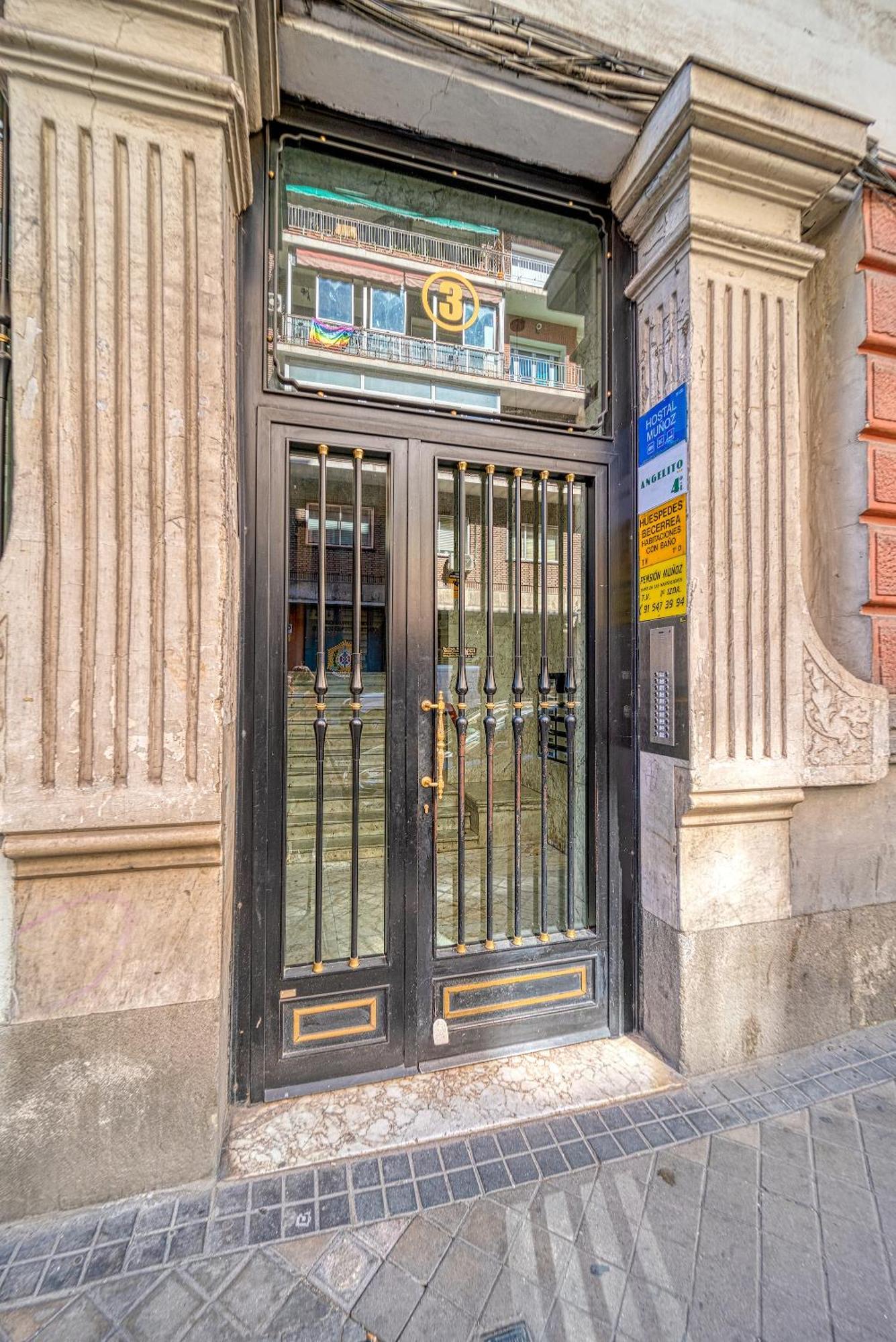 AngelitoMAD Hotel Madrid Buitenkant foto